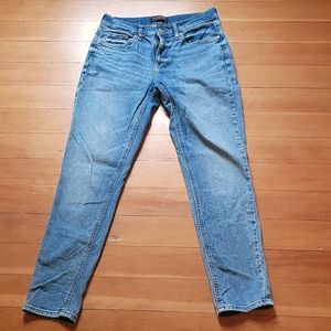 LIKE NEW Banana Republic girlfriend Jean